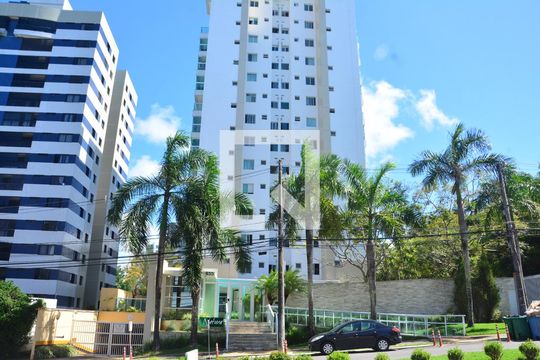 Fachada do Prédio de apartamento para alugar com 2 quartos, 80m² em Alphaville I, Salvador