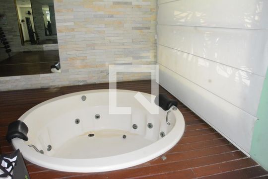 Área comum - Academia de apartamento para alugar com 2 quartos, 80m² em Alphaville I, Salvador