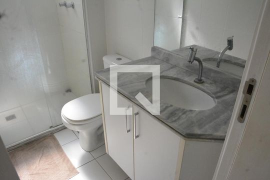 Quarto 2 com banheiro de apartamento para alugar com 2 quartos, 80m² em Alphaville I, Salvador
