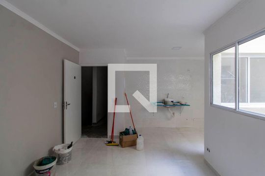 Sala e Cozinha Integrada de apartamento para alugar com 2 quartos, 45m² em Penha de França, São Paulo