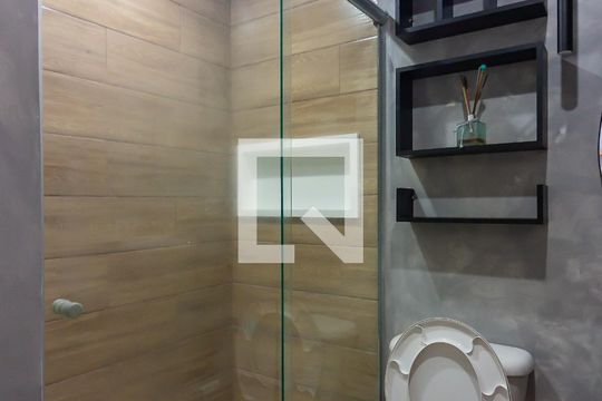 Banheiro de kitnet/studio à venda com 1 quarto, 37m² em Centro, Osasco