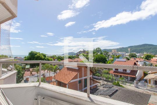 Sacada de apartamento para alugar com 1 quarto, 45m² em Cachoeira do Bom Jesus, Florianópolis