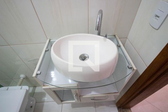 Pia de casa para alugar com 2 quartos, 80m² em Vila Jacuí, São Paulo