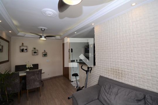 Sala de apartamento à venda com 3 quartos, 57m² em Irajá, Rio de Janeiro