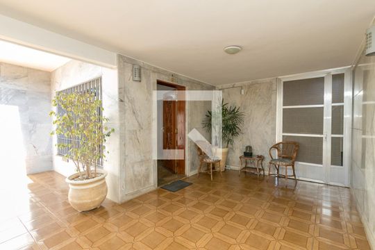 Garagem de casa à venda com 3 quartos, 262m² em Jardim Promissão, São Paulo
