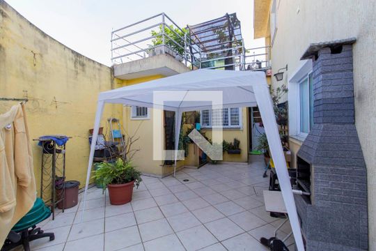 Quintal de casa à venda com 4 quartos, 110m² em Jardim Maringá, São Paulo