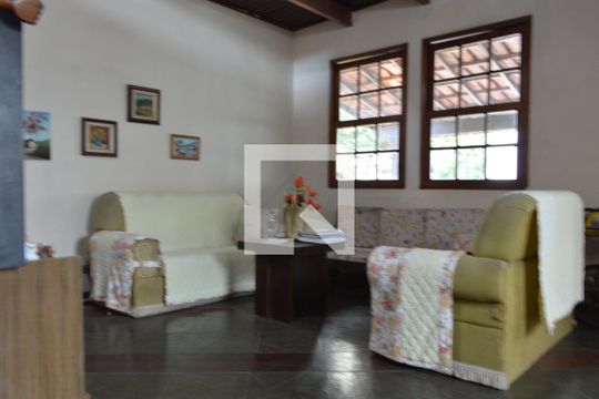 Casa à venda com 3 quartos, 600m² em Taquara, Rio de Janeiro