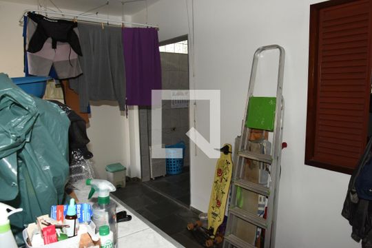 Área de Serviço de casa à venda com 4 quartos, 290m² em Jardim Ernestina, São Paulo