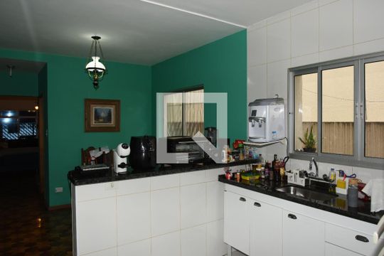 Cozinha de casa à venda com 4 quartos, 290m² em Jardim Ernestina, São Paulo