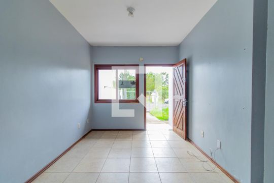 Sala de casa à venda com 3 quartos, 140m² em Hípica, Porto Alegre