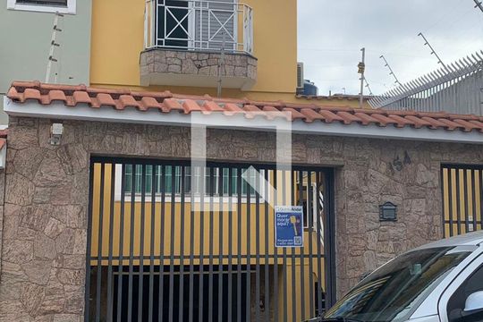 Fachada de casa para alugar com 3 quartos, 264m² em Vila Gustavo, São Paulo