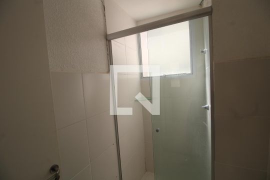 Banheiro de apartamento à venda com 2 quartos, 41m² em São José, Canoas