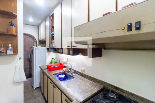 Cozinha de casa para alugar com 3 quartos, 180m² em Ipiranga, São Paulo
