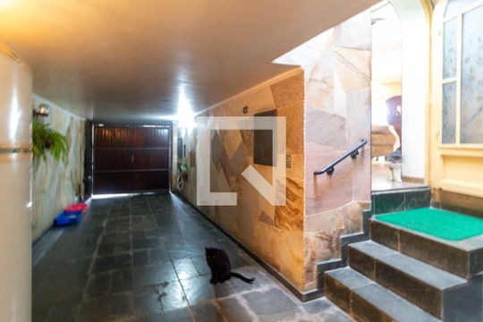 Garagem de casa para alugar com 3 quartos, 180m² em Ipiranga, São Paulo