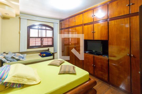 Quarto 3 de casa para alugar com 3 quartos, 180m² em Ipiranga, São Paulo