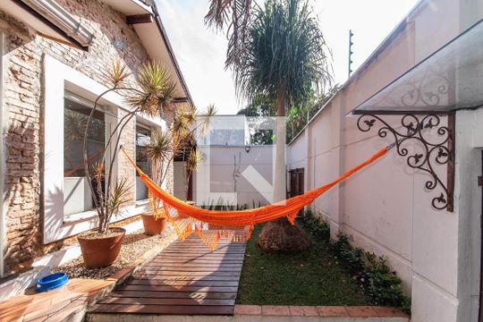 Entrada - Garagem de casa à venda com 3 quartos, 300m² em Bosque da Saúde, São Paulo