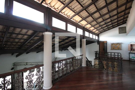 Mezanino de casa à venda com 4 quartos, 640m² em Trevo, Belo Horizonte
