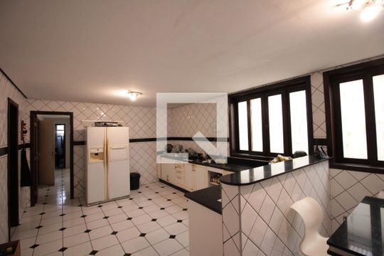 Cozinha de casa à venda com 4 quartos, 640m² em Trevo, Belo Horizonte