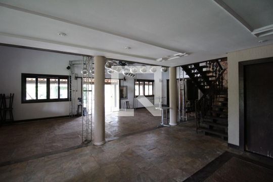 Sala de casa à venda com 4 quartos, 640m² em Trevo, Belo Horizonte