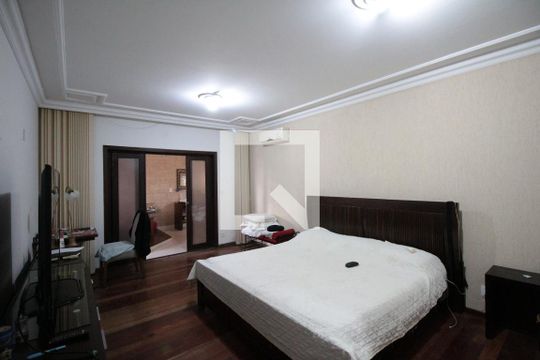 Suite Master de casa à venda com 4 quartos, 640m² em Trevo, Belo Horizonte