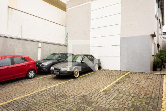 Garagem de casa de condomínio à venda com 3 quartos, 120m² em Chácara Califórnia, São Paulo