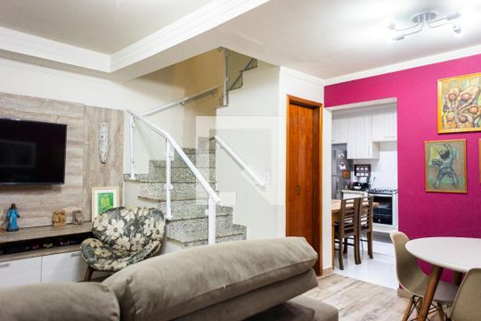 Sala de casa de condomínio à venda com 3 quartos, 120m² em Chácara Califórnia, São Paulo