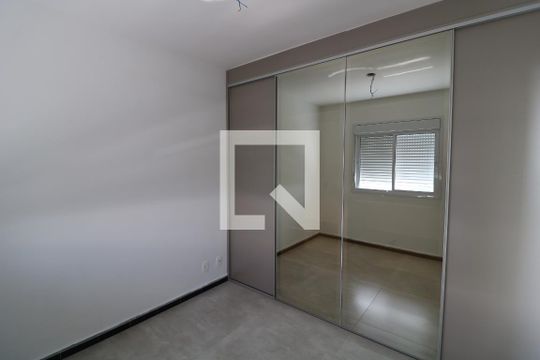Suite de apartamento para alugar com 3 quartos, 157m² em Vila Formosa, São Paulo