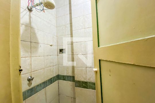 Banheiro de apartamento para alugar com 2 quartos, 200m² em Centro, Rio de Janeiro