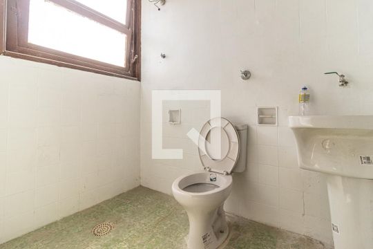 Banheiro de kitnet/studio para alugar com 1 quarto, 44m² em Centro Histórico de São Paulo, São Paulo