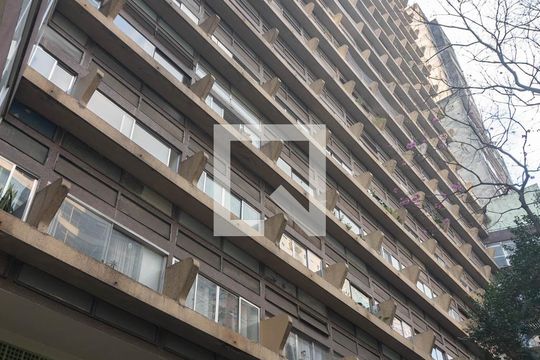 Fachada de kitnet/studio para alugar com 1 quarto, 26m² em Bela Vista, São Paulo