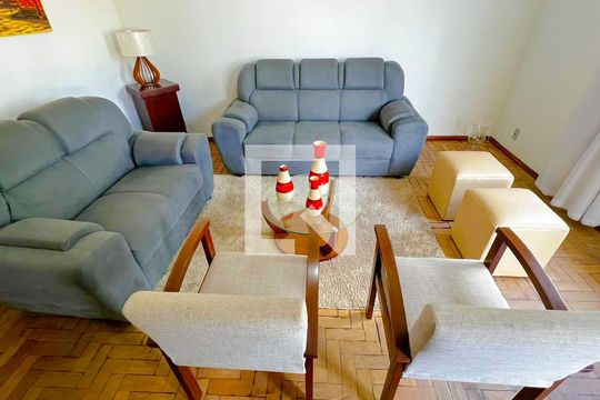 Sala  de casa à venda com 3 quartos, 500m² em São Francisco, Belo Horizonte