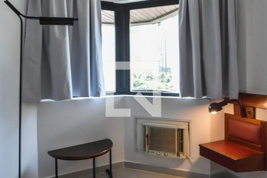 Dormitório  de apartamento à venda com 1 quarto, 48m² em Cidade Monções, São Paulo