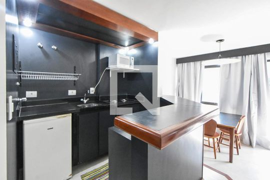 Cozinha  de apartamento à venda com 1 quarto, 48m² em Cidade Monções, São Paulo
