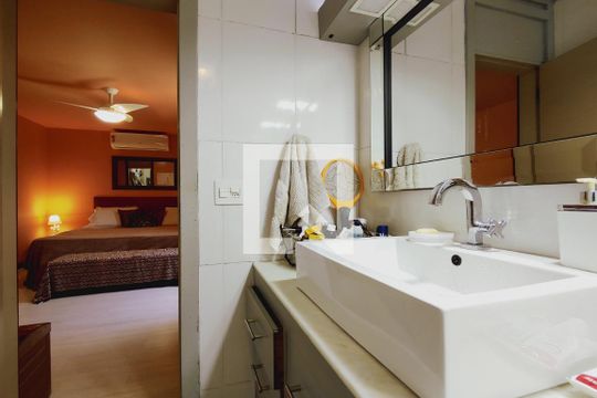 Banheiro da Suíte 1 de casa à venda com 4 quartos, 650m² em Jacarepaguá, Rio de Janeiro