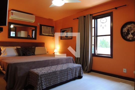 Quarto 1 - Suíte de casa à venda com 4 quartos, 650m² em Jacarepaguá, Rio de Janeiro