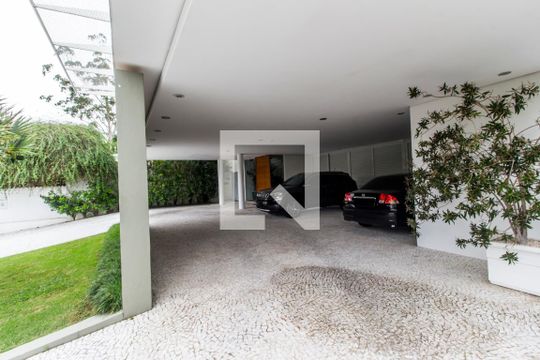 Garagem de casa de condomínio à venda com 5 quartos, 1100m² em Tamboré, Santana de Parnaíba