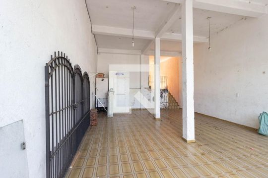 Garagem de casa para alugar com 2 quartos, 110m² em Tremembé, São Paulo