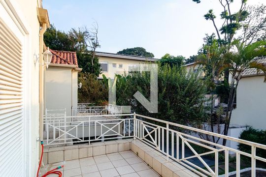 Varanda do Quarto 3 de casa de condomínio à venda com 4 quartos, 270m² em Vila Nova Caledonia, São Paulo