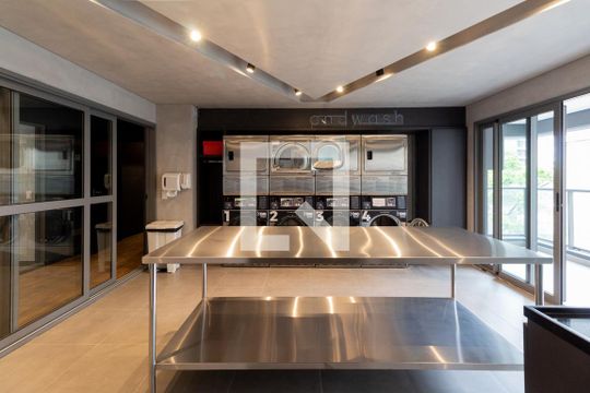 Lavanderia de kitnet/studio à venda com 1 quarto, 19m² em Pinheiros, São Paulo