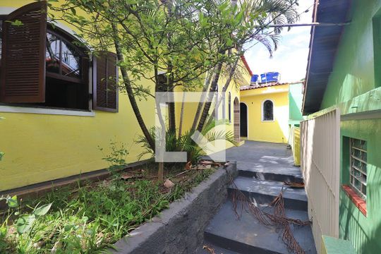 Quintal de casa para alugar com 1 quarto, 60m² em Jardim Sônia Maria, Santo André