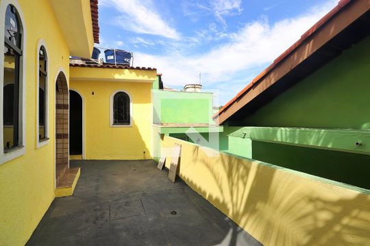 Quintal de casa para alugar com 1 quarto, 60m² em Jardim Sônia Maria, Santo André