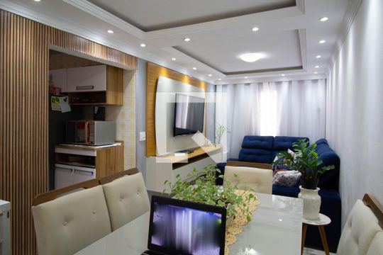 Sala de apartamento à venda com 2 quartos, 42m² em Conjunto Residencial José Bonifácio, São Paulo