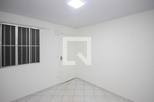 Sala de apartamento para alugar com 2 quartos, 42m² em Fazenda da Juta, São Paulo