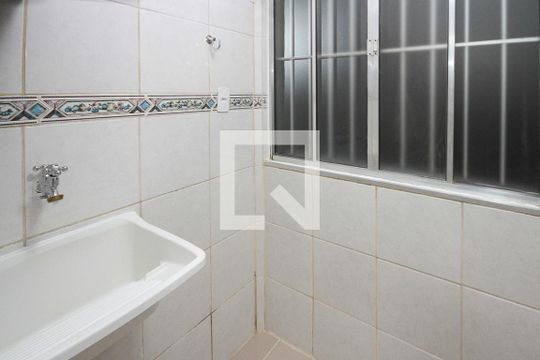 Área de Serviço de apartamento para alugar com 2 quartos, 42m² em Fazenda da Juta, São Paulo