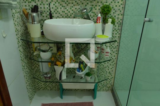 Banheiro  de apartamento à venda com 3 quartos, 82m² em Pechincha, Rio de Janeiro