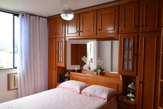 Quarto 1 de apartamento à venda com 3 quartos, 82m² em Pechincha, Rio de Janeiro
