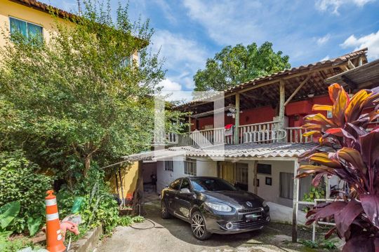 Garagem - Quintal de casa à venda com 5 quartos, 463m² em Cinquentenário, Belo Horizonte