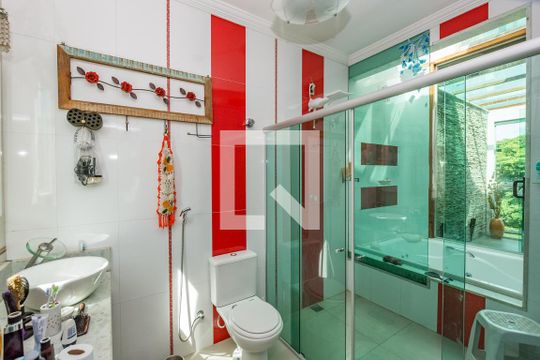 Banheiro da Suíte de casa à venda com 5 quartos, 463m² em Cinquentenário, Belo Horizonte