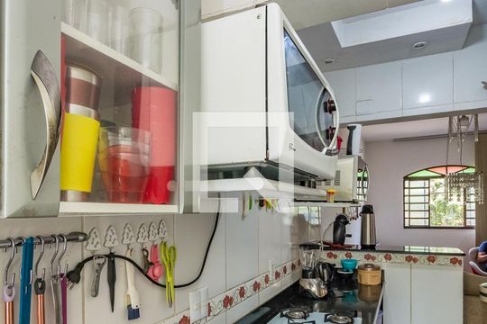 Casa à venda com 5 quartos, 463m² em Cinquentenário, Belo Horizonte