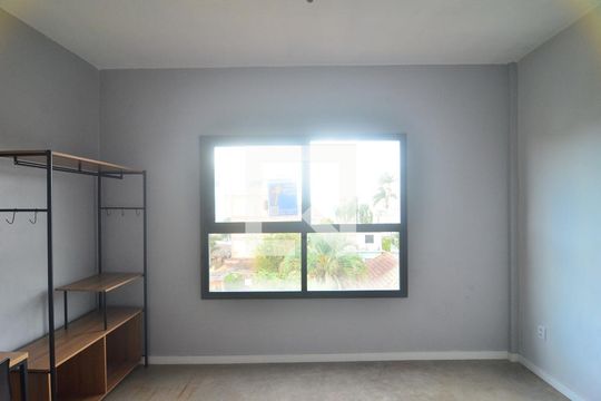Dormitório e cozinha de kitnet/studio para alugar com 1 quarto, 30m² em Marechal Rondon, Canoas